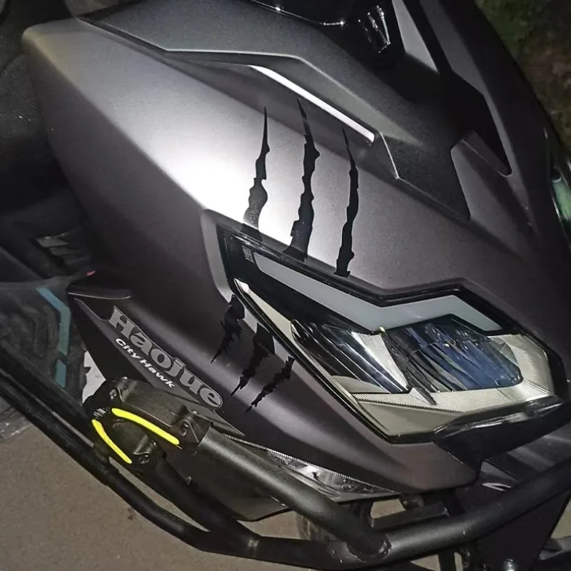 2 ADET Canavar Pençe Scratch Motosiklet Kafa Çıkartmalar Moto Yan Vücut Serin Vinil Çıkartmaları Şerit Yarış Kask Motokros Tankı İşaretleri Görüntü 0