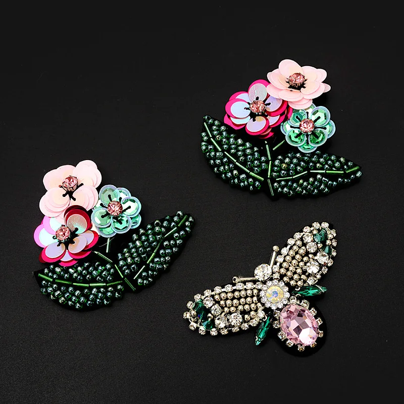 Sequins Rhinestones Boncuk Broş Yamalar Aplike Kelebek Çiçek İşlemeli Yama Üzerinde dikmek DIY Elbise ayakkabı çantaları Dekor Yamalar Görüntü 0