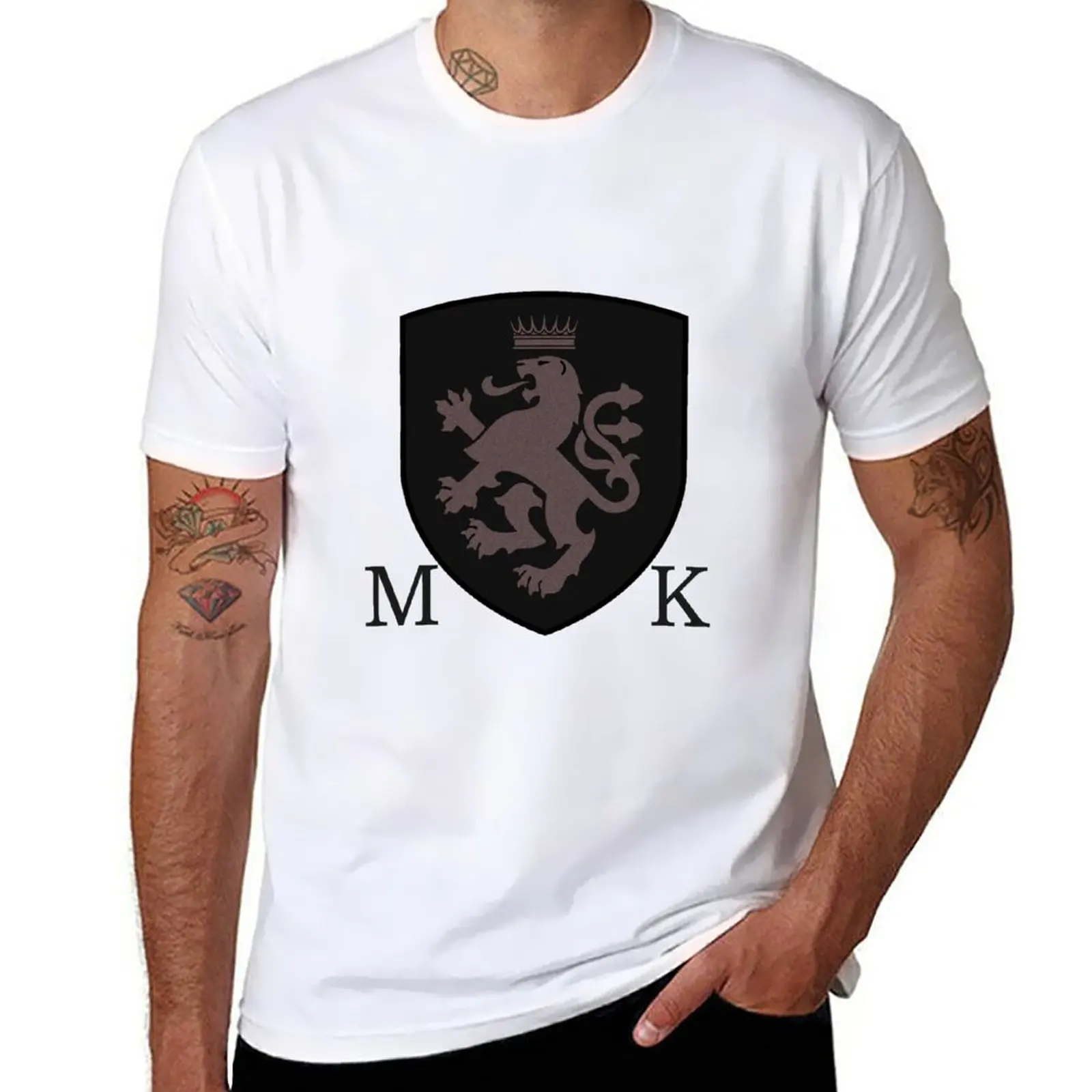 Yeni Makedonya crest siyah ve gümüş T-Shirt hippi elbise artı boyutu t shirt siyah erkek t-shirtü Görüntü 0