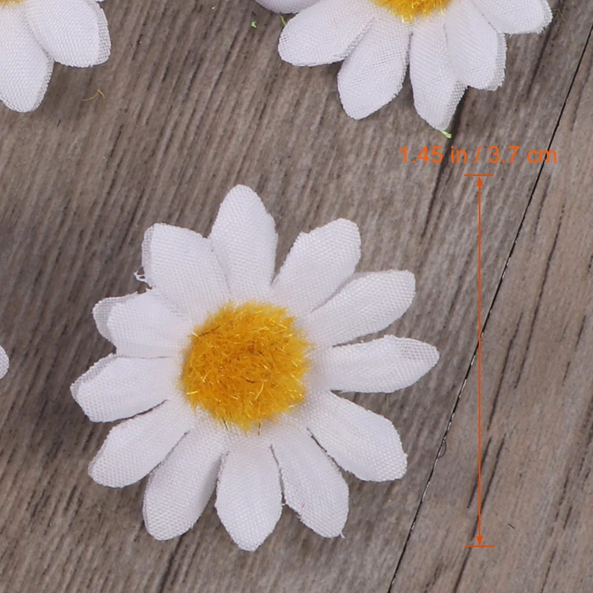 100 adet Yapay Papatya Kumaş Papatya Çiçek Yapay Papatya Krizantem Papatya Çiçekler Düğün Ev Dekorasyon için (Beyaz ) Görüntü 1