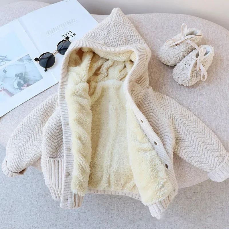 2022 yeni sonbahar ve kış giysileri kız kalınlaşmış kapşonlu artı polar kazak ceket cepler kadın bebek Çocuk hırka Görüntü 1