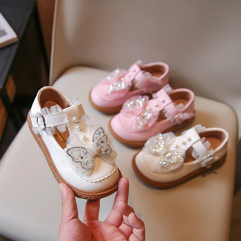 2023 İlkbahar ve Sonbahar Yeni Kızlar Yumuşak Taban kaymaz makosen ayakkabı Bebek yürüyüş ayakkabısı Lolita Tarzı Çocuk Moda Dantel Yay Loafer'lar Görüntü 1