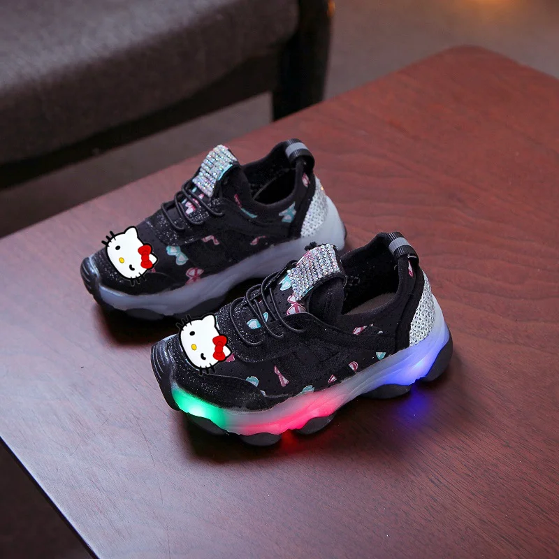 Sanrio Hello Kitty güz 2021 yeni çocuk spor ayakkabı LED ışıkları spor ayakkabı ışıkları çocuk ayakkabıları erkek ve kız rahat s Görüntü 1