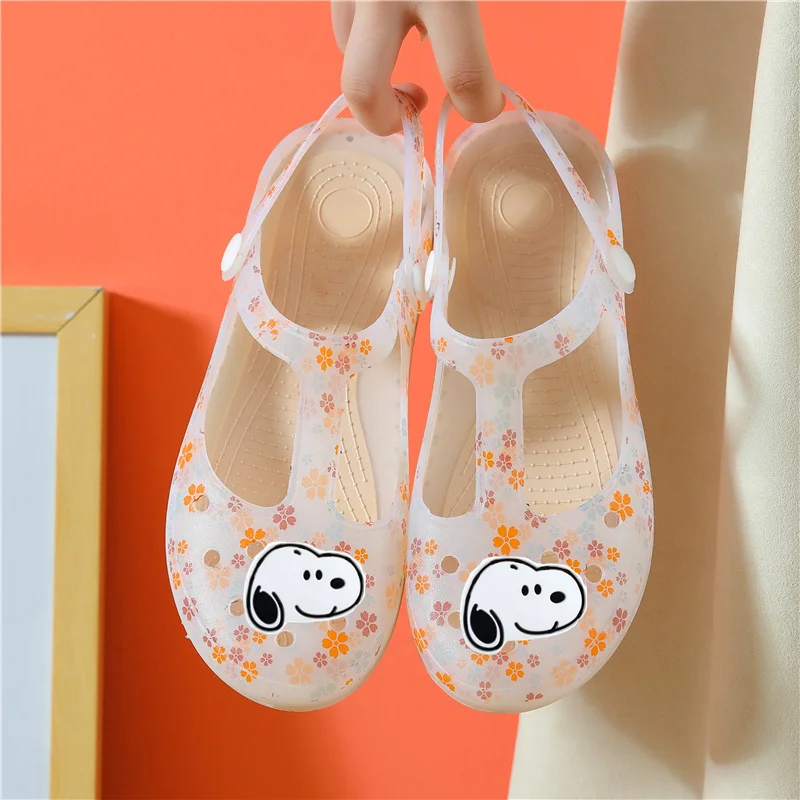Snoopy Yaz yeni mağara ayakkabı kadın sandalet düz jöle ayakkabı plaj ayakkabısı kaymaz Baotou kız sandaletler ve terlikler Görüntü 1