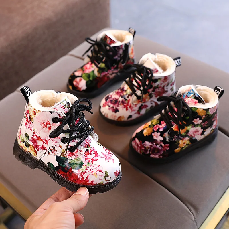 1-6 Yıl Bebek Ayakkabıları Kız Erkek Çiçek Baskı Botları Çocuklar Yumuşak Alt Martin Çizme Çocuk Sonbahar Kış moda ayakkabılar Görüntü 2