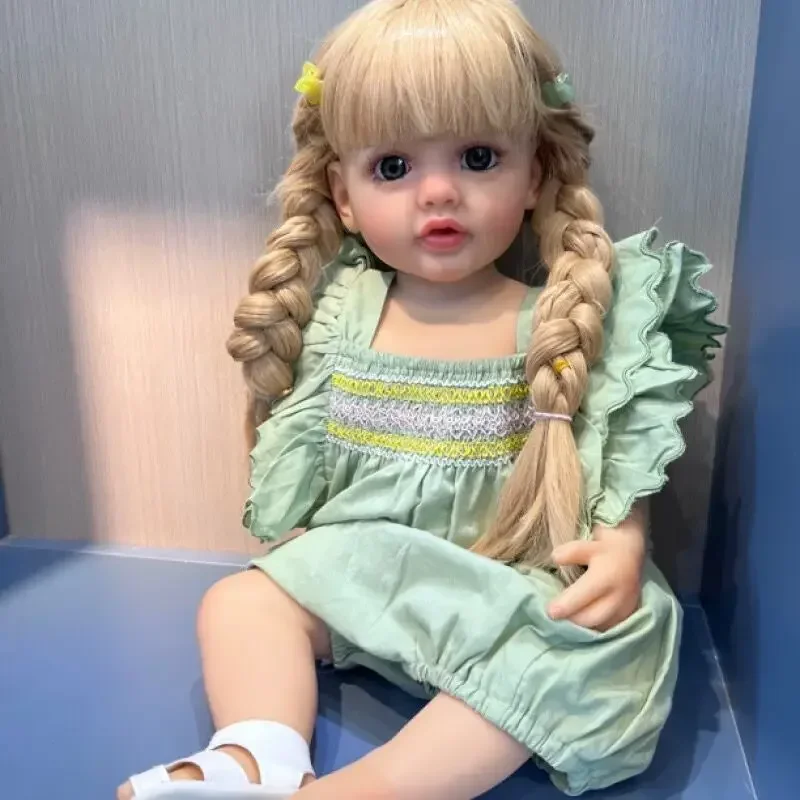 55 CM Reborn Bebek Tam Vücut Silikon Yumuşak Dokunmatik Reborn Yürümeye Başlayan Prenses Betty Gerçekçi Gerçek Bebe Uzun sarı saç Görüntü 2