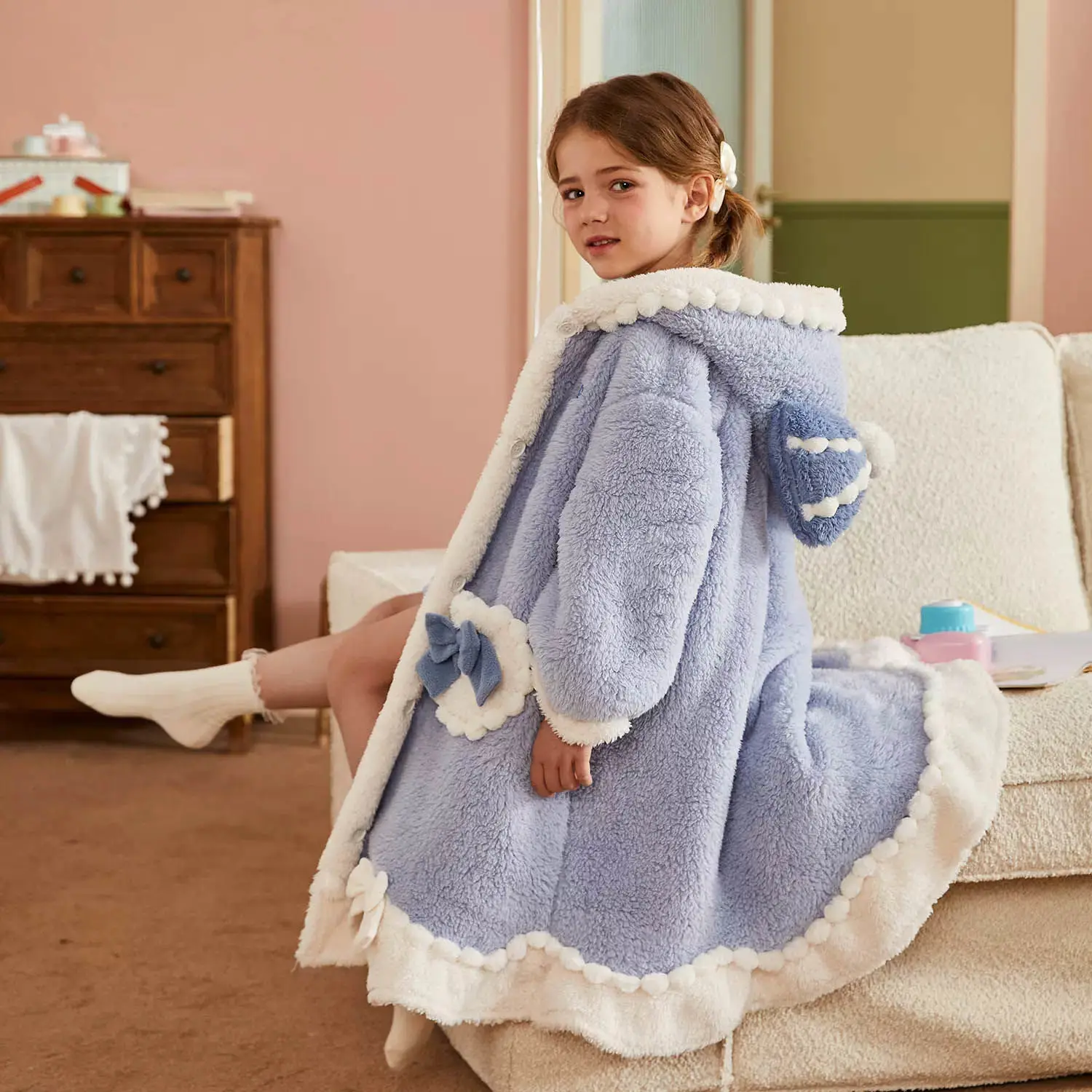 Kapşonlu Çocuk Bornoz Kızlar için Prenses çocuk Gecelik Kış Kalınlaşmak Flanel Kız Pijama Bebek Mercan Polar Ev Elbise Görüntü 2