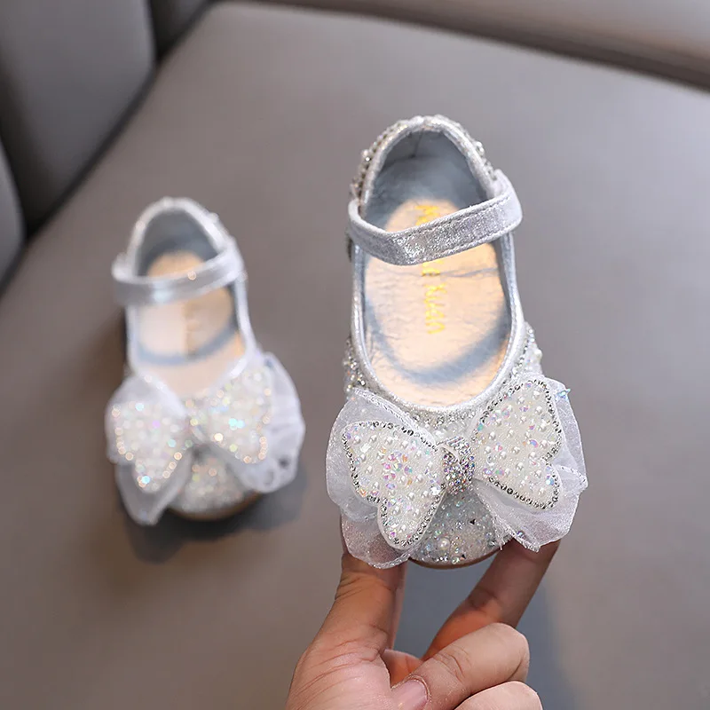 Kızlar Sevimli Yay Performans deri ayakkabı Bahar çocuk Sequins Prenses Ayakkabı Moda Çocuklar Yumuşak Alt Kristal Tek ayakkabı Görüntü 2