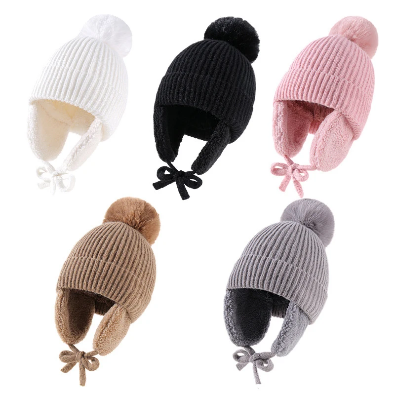 Yeni Kış Örme Şapka Earflaps İle Kalın Sıcak Peluş Bebek Şapka Büyük ponponlu bere Rüzgar Geçirmez Yün Çocuk örgü bere Kız Erkek Görüntü 2