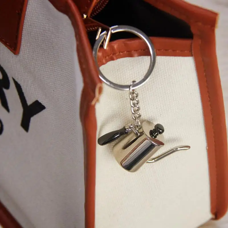 1 ADET Metal Anahtarlık El Bira Pot Kahve Serisi Çanta Kolye Anahtarlık Tutucu Anahtar Araba Biblo Anahtarlık Erkekler Kadınlar İçin Anahtarlık Görüntü 3