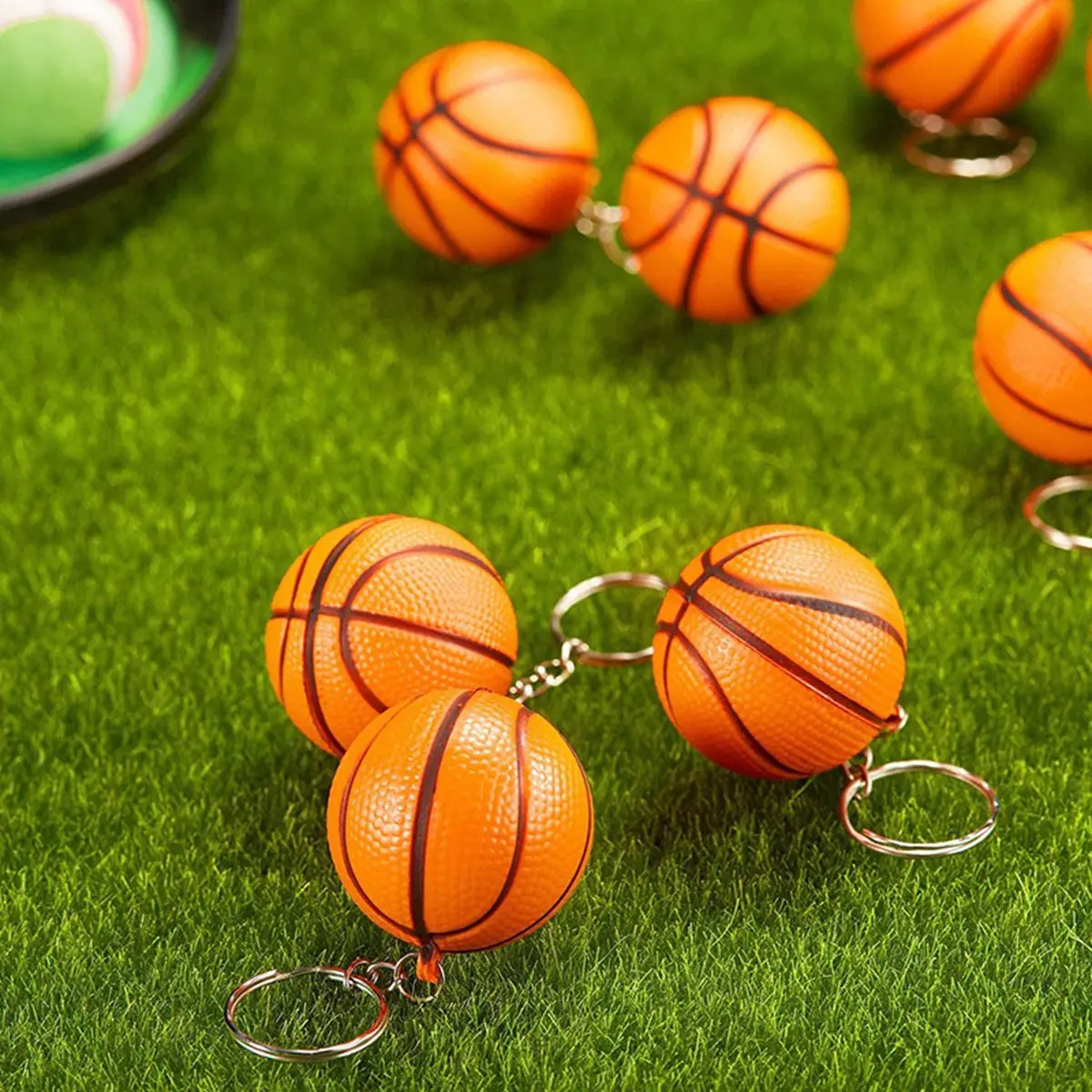 20 Paket Basketbol Topu Anahtarlıklar için Parti İyilik, Basketbol Stres Topu, Okul Karnaval Ödül, Spor Centerpiece Görüntü 3