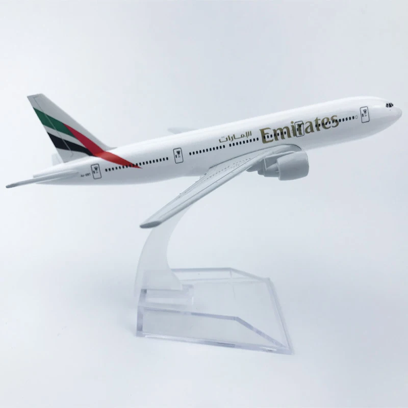 1: 400 Ölçek Metal Uçak Çoğaltma Emirates Havayolları 777 Uçak Diecast Model Havacılık Uçak Tahsil Oyuncaklar Boys için Görüntü 4
