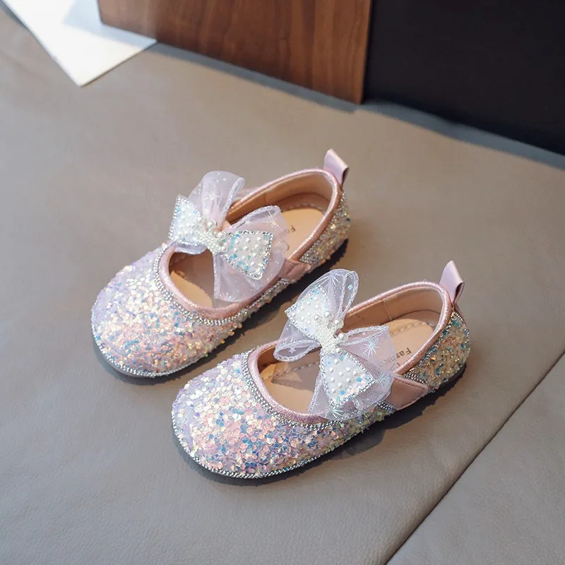 Kızlar Pullu Prenses Ayakkabı 2023 Kore Versiyonu Dört Mevsim Küçük Büyük ve Orta Kızlar Sevimli İnci Örgü Yay Küçük deri ayakkabı Görüntü 5