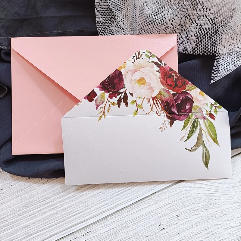 ​50x Beyaz Pembe Zarf Çiçek Kaplı Düğün Davetiyesi Kartları Hediye Çantası 4 Kutlama Görüntü 5
